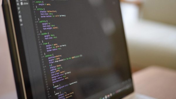 Claude Code 확장에 백도어 유입, 업데이트만으론 못 지운다